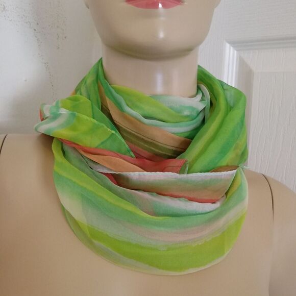 NEW Collection 18 scarf - Picture 1 of 5